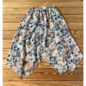 NWT DE Collection Parade Day Shark Hem Skirt Size XS Bouquet Billow MSRP $34.99